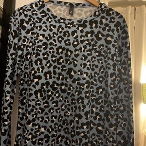 Blue animal print/ long sleeve/ stretchy